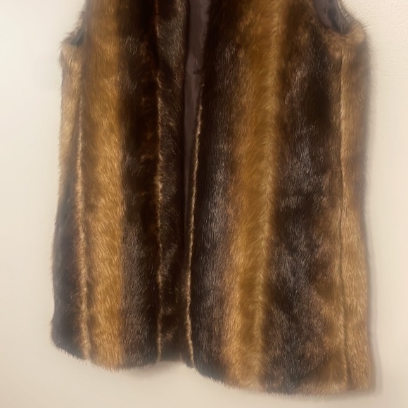 Betsey Johnson Faux Fur Open Vest Size Small - Picture 3 of 8
